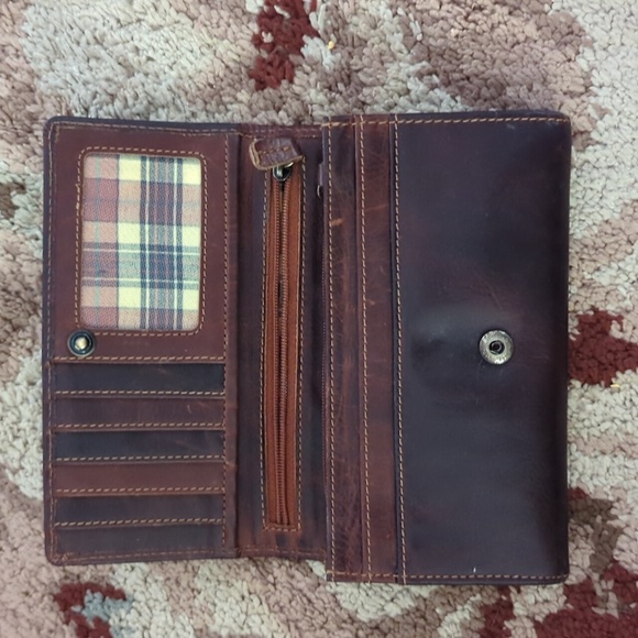 Wallet - Picture 2 of 5
